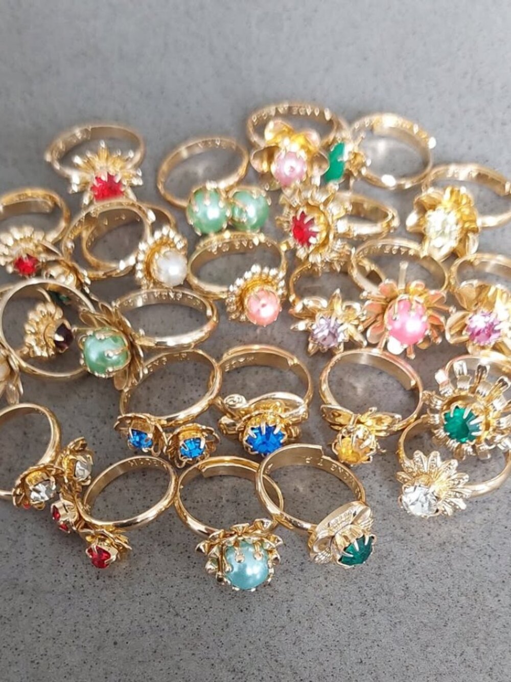NOS Vintage 60s Gumball Vending Prize Lot Gold Metal Rings Crystal Rhinestone